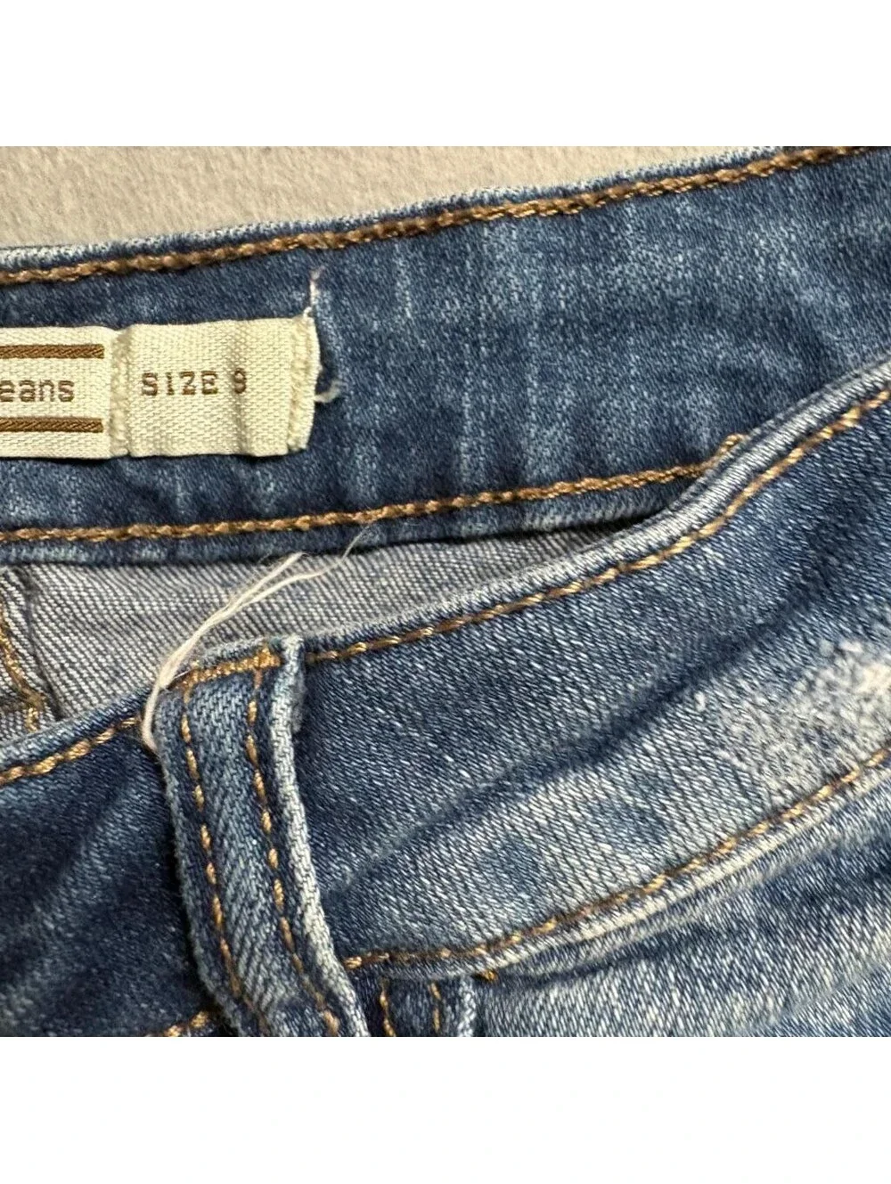 I & M Premium Jeans Womens Size 9 Blue Mid Rise Distressed Ripped Knee Skinny
